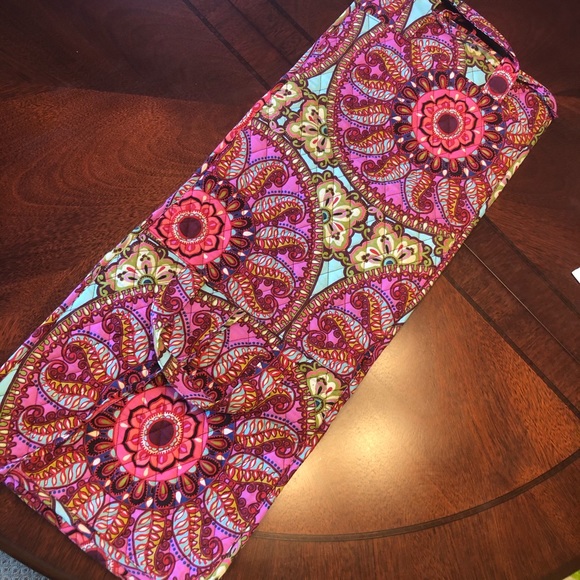 Vera Bradley Hanging Organizer Resort Medallion - Picture 7 of 7